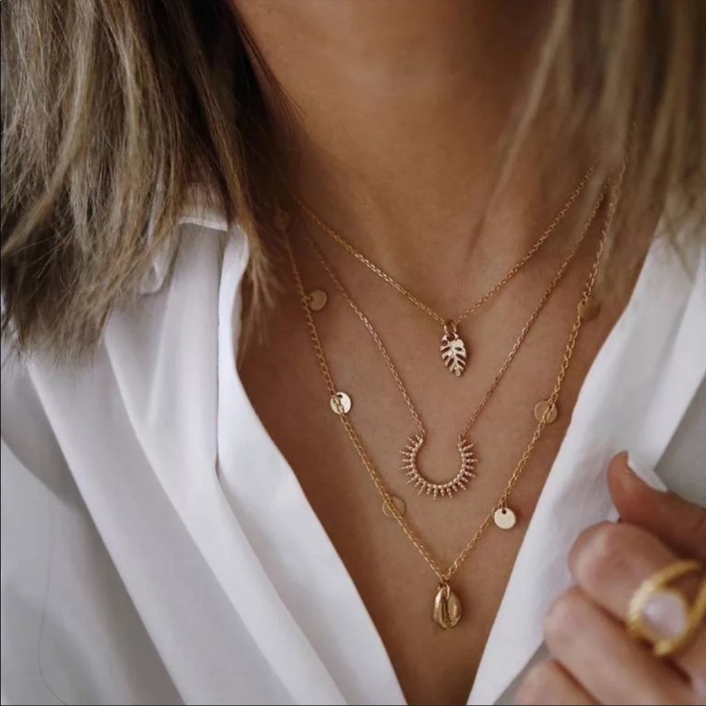 Ladies boho gold tone necklace